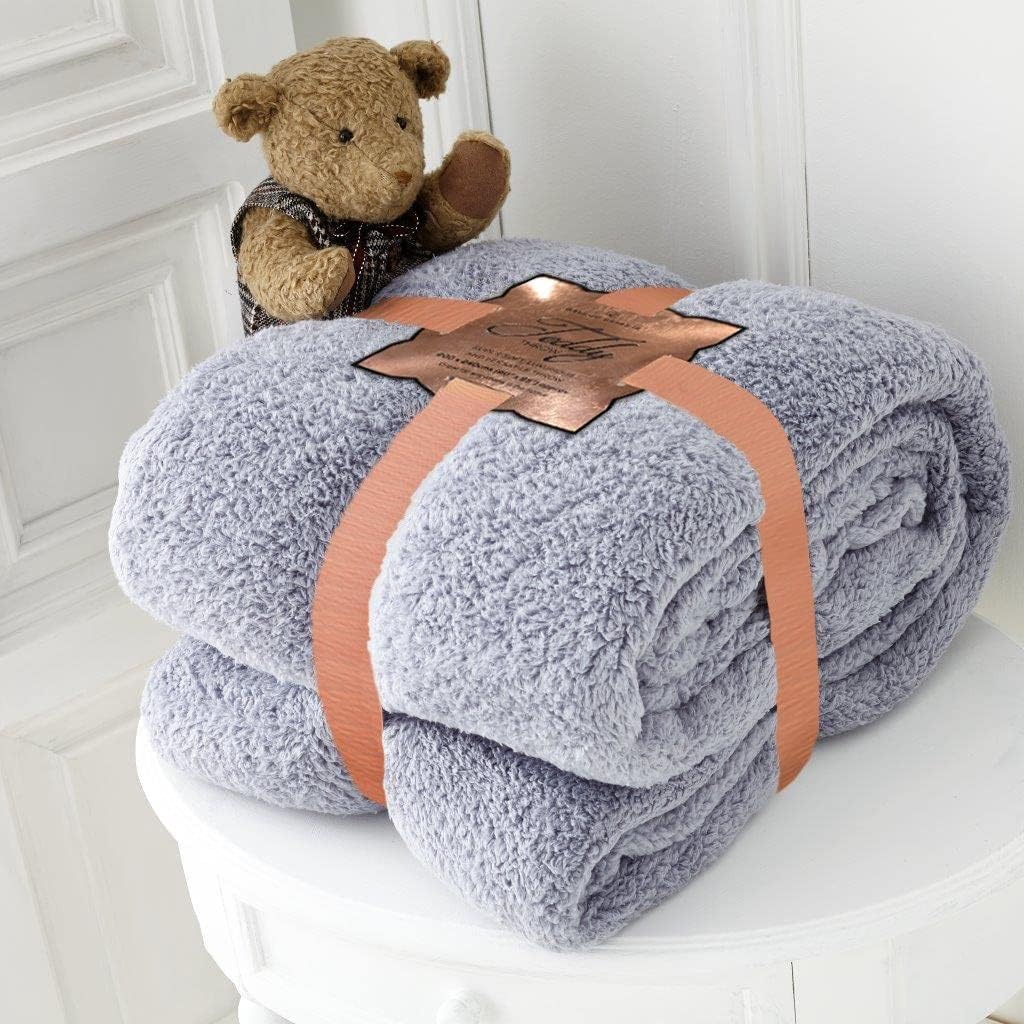 NFK TEXTILE Teddy Bear Throws Super Soft Luxurious Warm Cozy Sofa Settee Bed Sherpa Fleece Blankets Non-Allergic Travel Kids Adults Blankets
